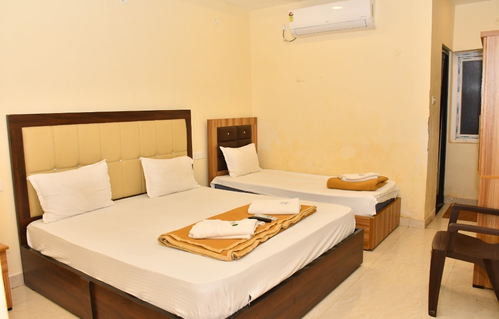 Triple Room